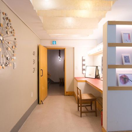 Hotel Travel Monster Seul Zewnętrze zdjęcie
